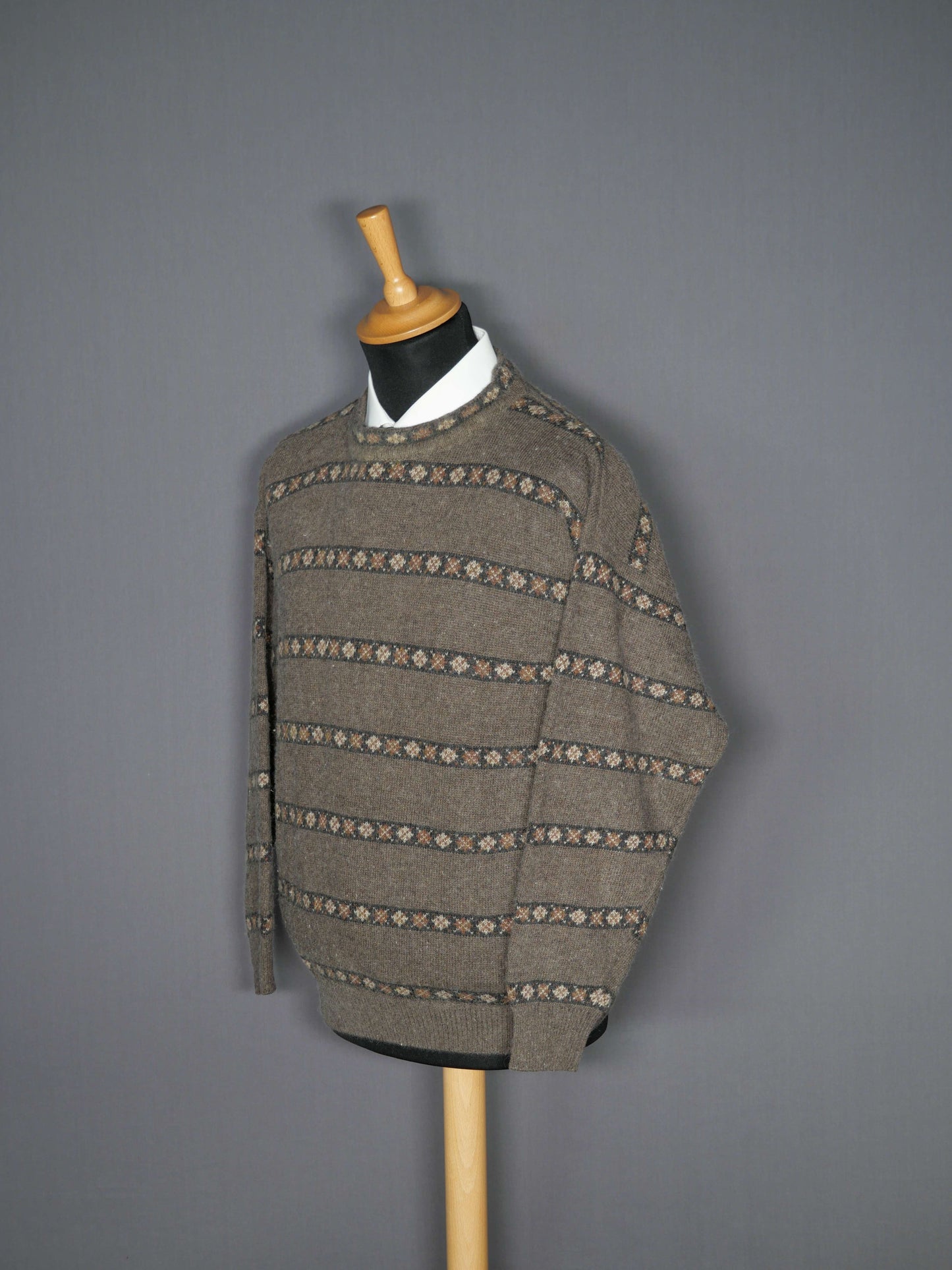 Vintage Pullover braun Muster - M