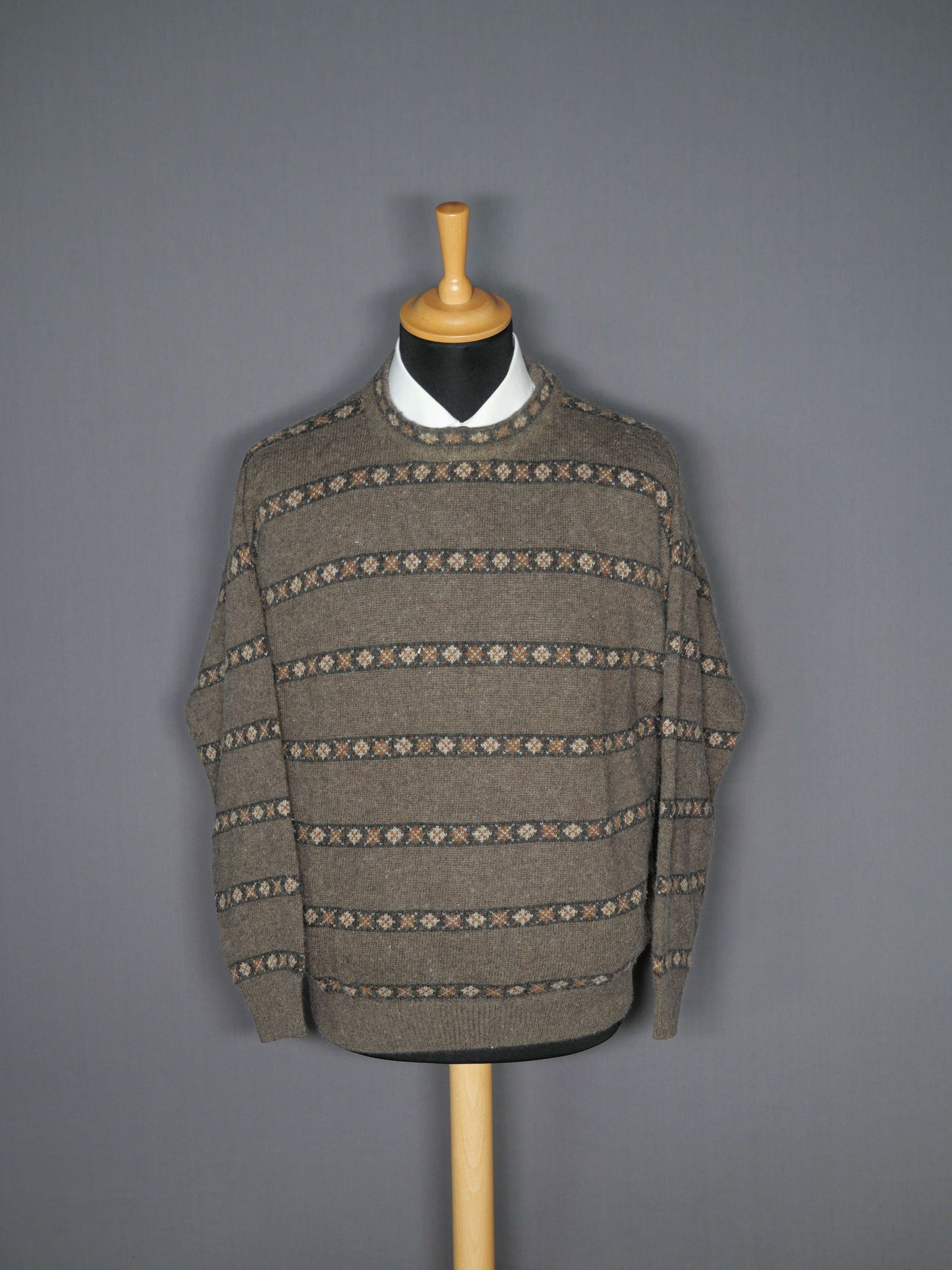 Vintage Pullover braun Muster - M
