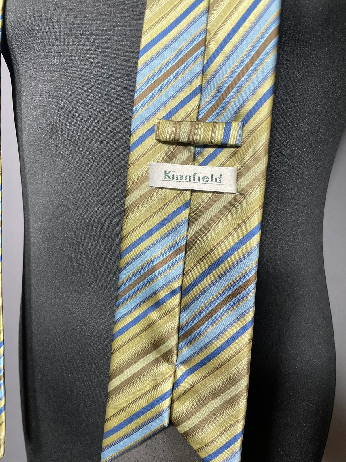 Kingfield Krawatte grün gestreift